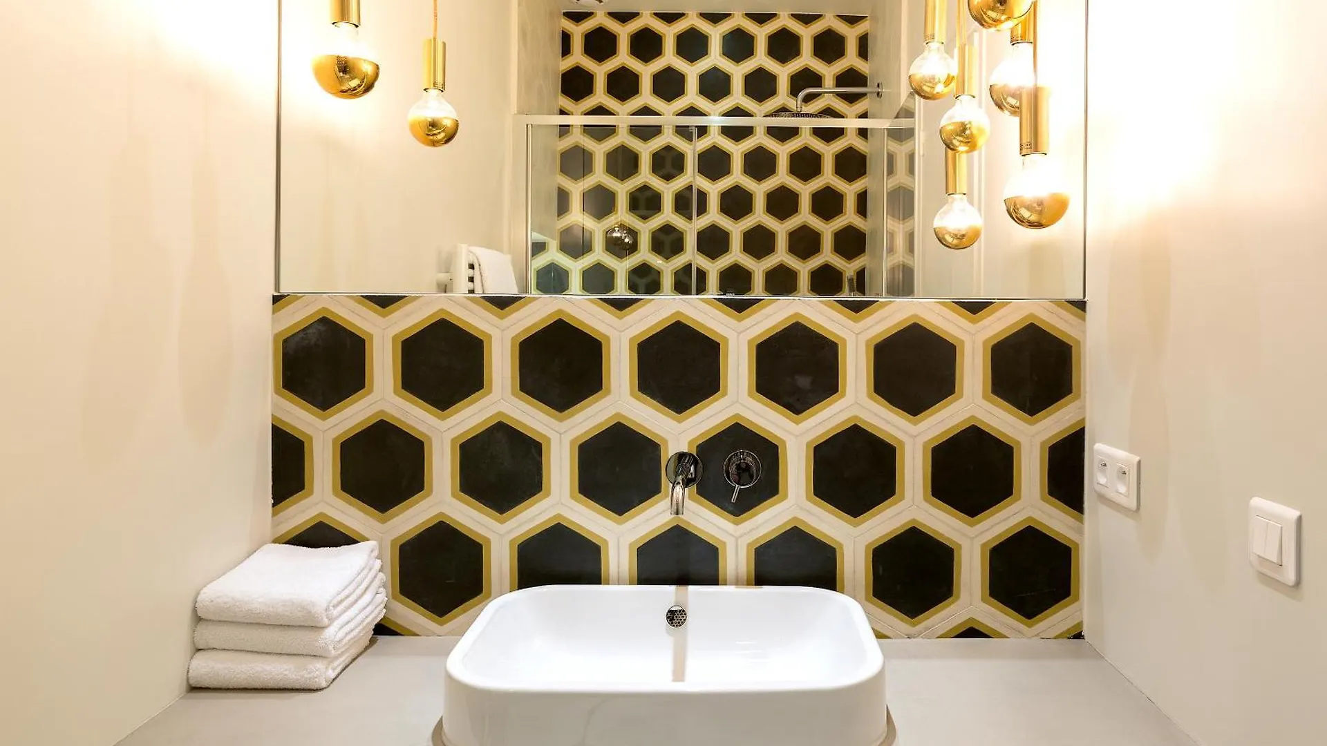 Apartment Drouot Luxe Paris